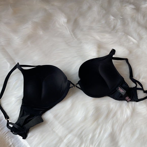 Victoria Secret bombshell add 2 cups bra - Picture 3 of 6